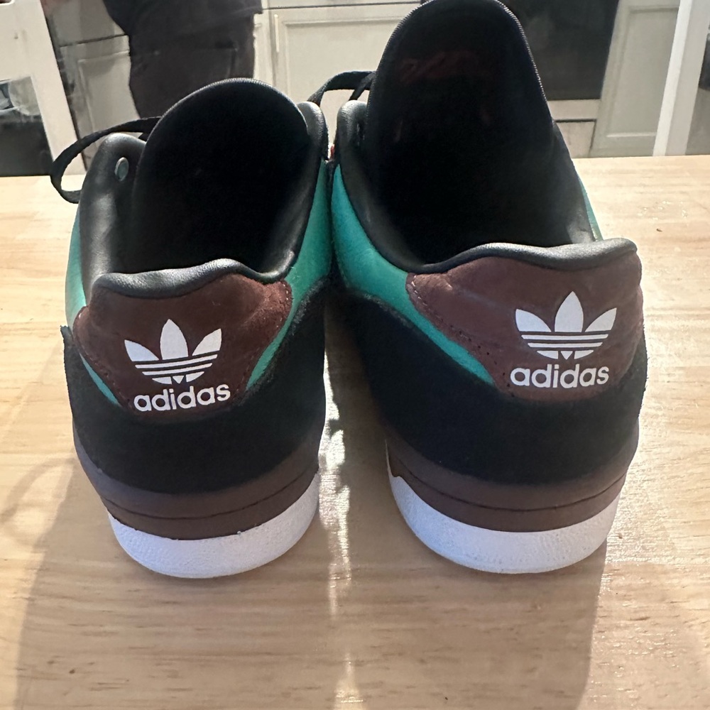 adidas Rivalry Low Demon Slayer - Picture 2 of 5